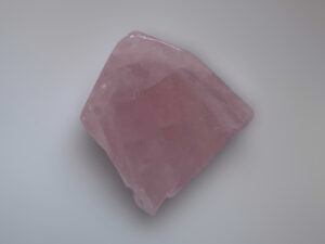 Rose Quartz Face Polished 2